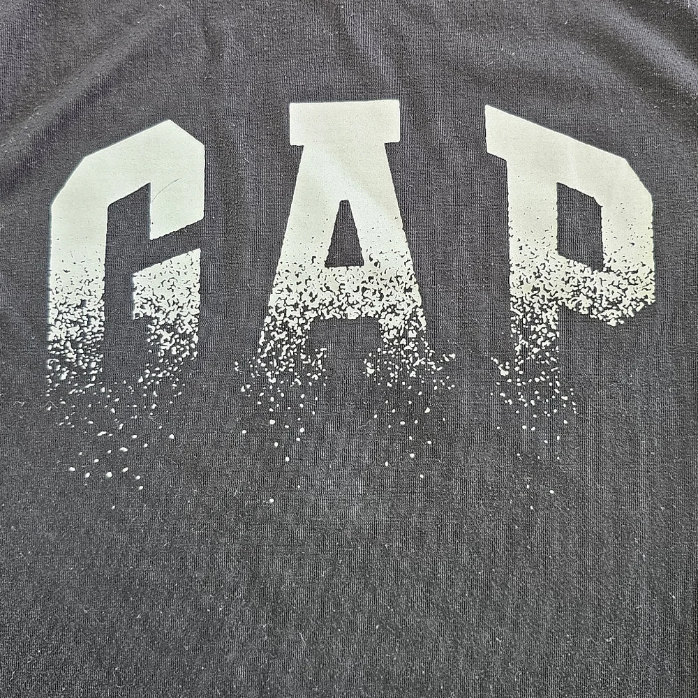 GAP Kids Black Long Sleeve Logo Tee Shirt 8 Flame Resistant Recycled Poly